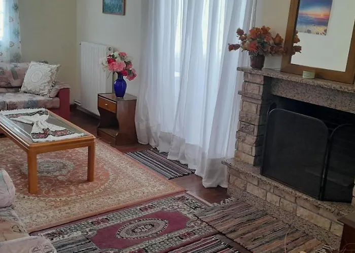 Pitsinis Ii Lägenhet